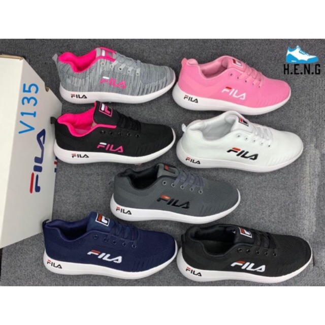 รองเท้าผ้าใบ FILA 320฿