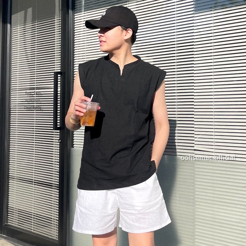 เสื้อแขนกุด : 290฿