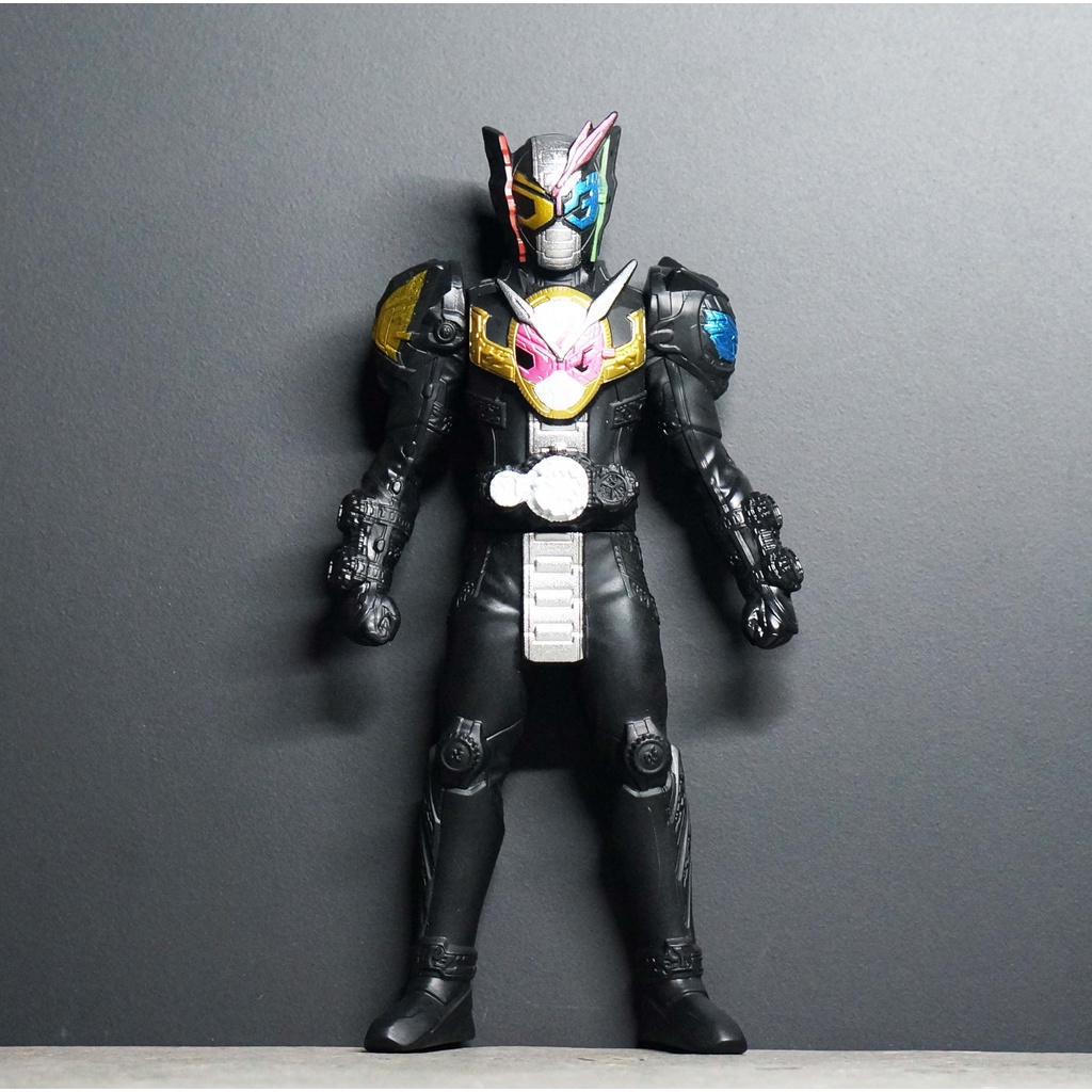 Bandai Kamen Rider Zi-O Trinity 6.6 นิ้ว มดแดง มาสค์ไรเดอร์ Soft Vinyl Masked Rider Soft Vinyl Kamen