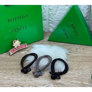 ข้อมือหนัง Bottega พร้อมกล่อง