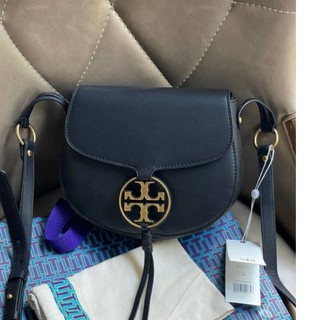 🎊💖🌇🚜@2,040.-📍(ลดพิเศษ 7 %) 💯 🛒🛒Big Discount 2022🛒🛒 💯Tory Burch Miller Metal Saddle Bag