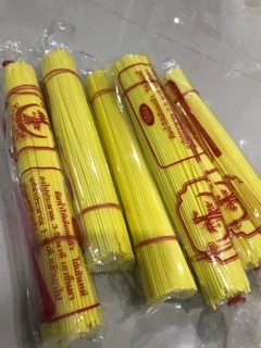 เส้นข้าวซอย มัดเล็ก (สำหรับทำข้าวซอย)