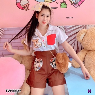 TW15537  Set 2 ชิ้น เสื้อครอปแขนสั้นกระดุมหน้า มีกระเป๋า สกรีนการ์ตูน ผ้าคอตตอนทอ + กางเกงขาสั้นกระเป๋าหน้าลายการ์ตูน