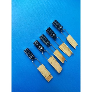 C.คอนเดนเซอร์ 47 uF 10 V (ราคาตัวละ 10 บาท)