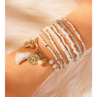 White bracelet (9pcs.) ข้อมือลูกปัด สีขาว เซต 9 ชิ้น สวยหรูมากค่ะ