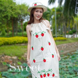 🍓เดรสเชือกผูกไหล่  งานปักมือ ลายสตอเบอรี่🍓