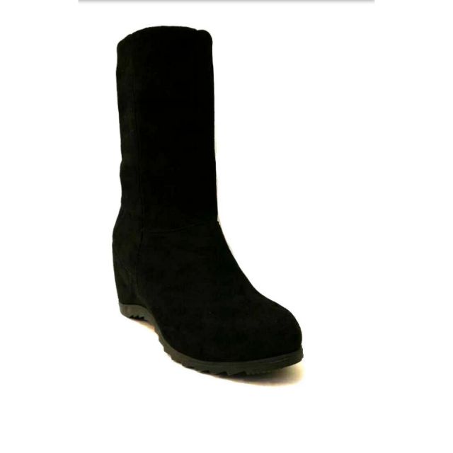 บูทสั้นกำมะหยี่เสริมส้น bt106