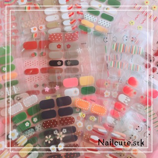 พร้อมส่ง💅💅สติ๊กเกอร์ติดเล็บ 1 แผ่น มี 14 เล็บ💅💅