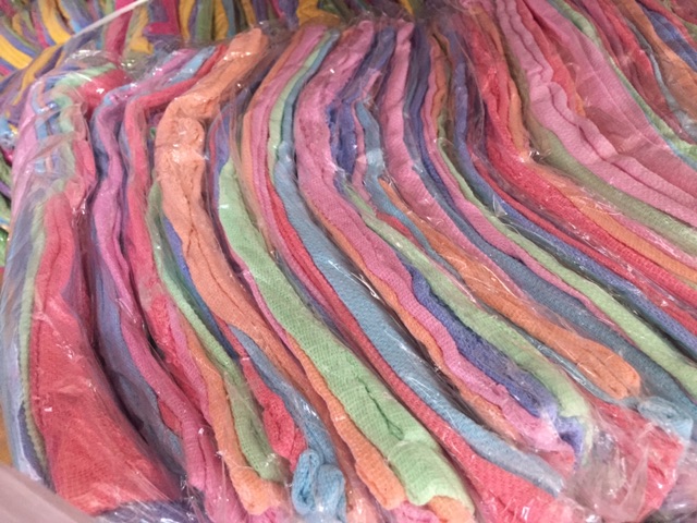 ผ้าเช็ดหน้าคอตต้อนคละสีพื้น ยกโหล12ผืน ขนาด12x12นิ้ว - รูปที่ 3