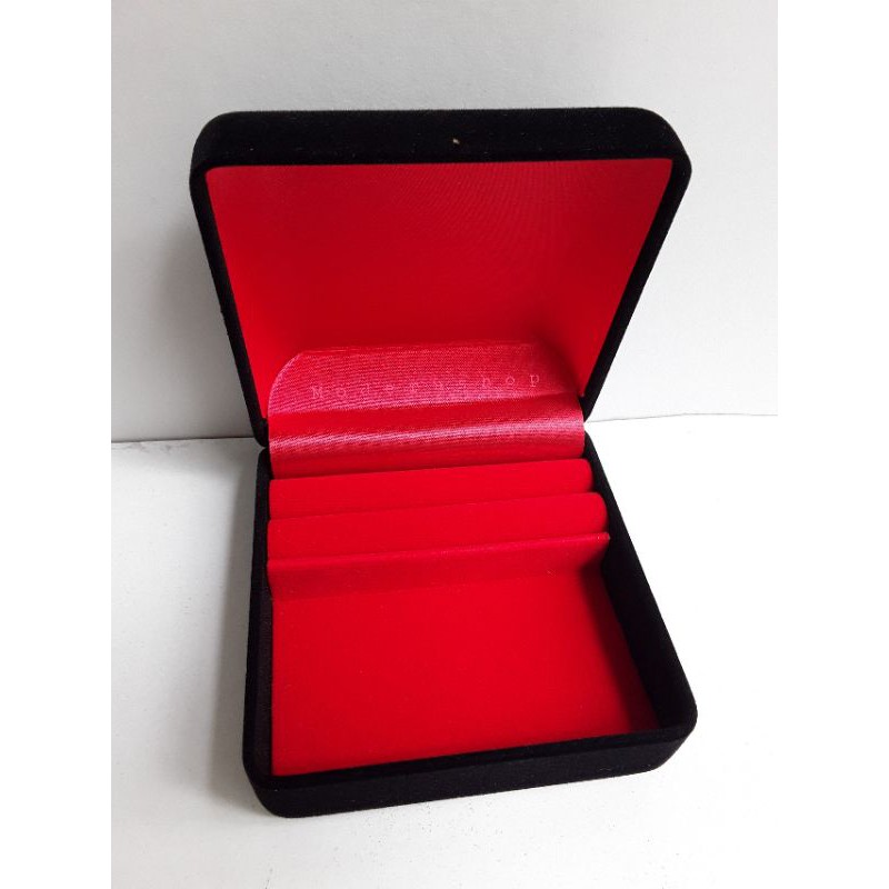 กล่องกำมะหยี่เก็บเครื่องประดับครบเซ็ท สีแฟนซีหรูหรา ขนาด 9×9×5 ซม. - รูปที่ 5