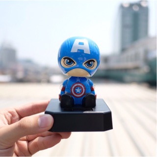 โมเดล Captain America กัปตันอเมริกา ท่านั่ง ส่ายหัว 4.5นิ้ว