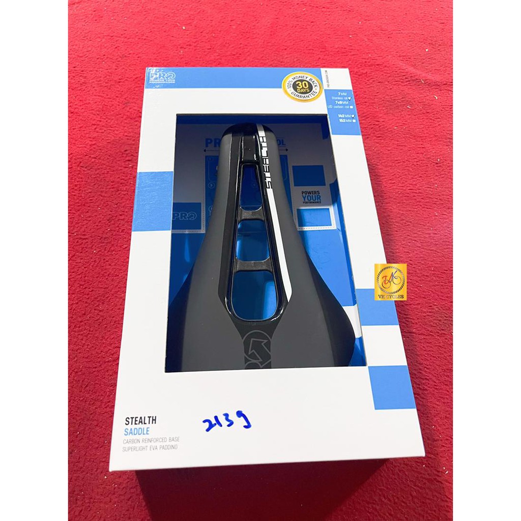 213g PRO STEALTH SADDLE 142 มม. CARBON REINFORCED BASE STAINLESS RAIL สีดํา