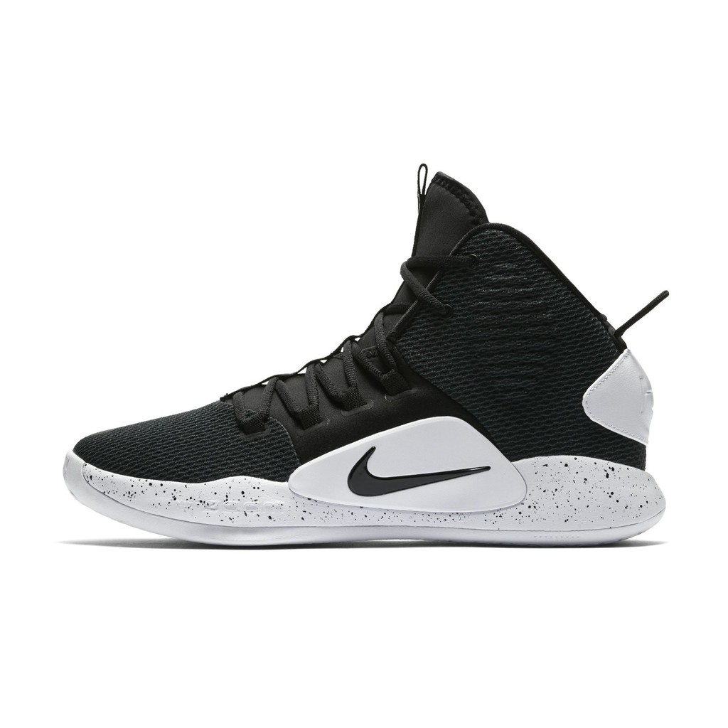 nike hyperdunk basketball shoe