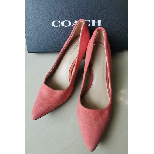รองเท้าส้นสูง​ Coach