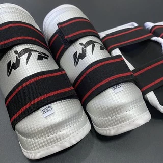 C10# (4ชิ้น)สนับแขนขา WTF สนับแข้ง สนับขา สนับแขน เทควันโด PU สีเงิน อุปกรณ์ที่นักเทควันโด