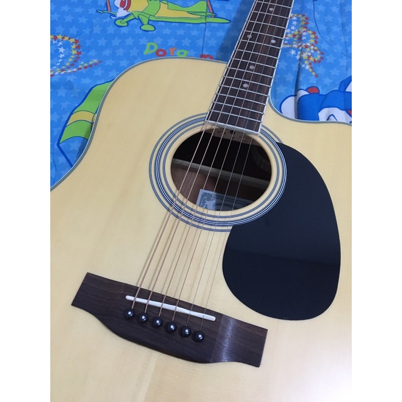 กีต้าร์โปร่ง Saga SF700c สภาพดีมาก ซื้อมา 3 เดือน