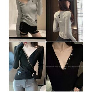 เสื้อคอวี แต่งกระดุมโลโก้แกะออกได้ เย็บปัก