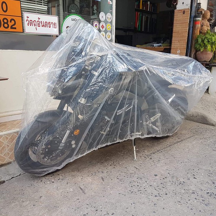 ผ้าคลุมมอเตอร์ไซค์ ผ้าคลุมบิ๊กไบค์ ผ้าคลุมมอเตอร์ไซค์ กันน้ำ กันฝุ่น ใส ไซส์: S/M/L - รูปที่ 4