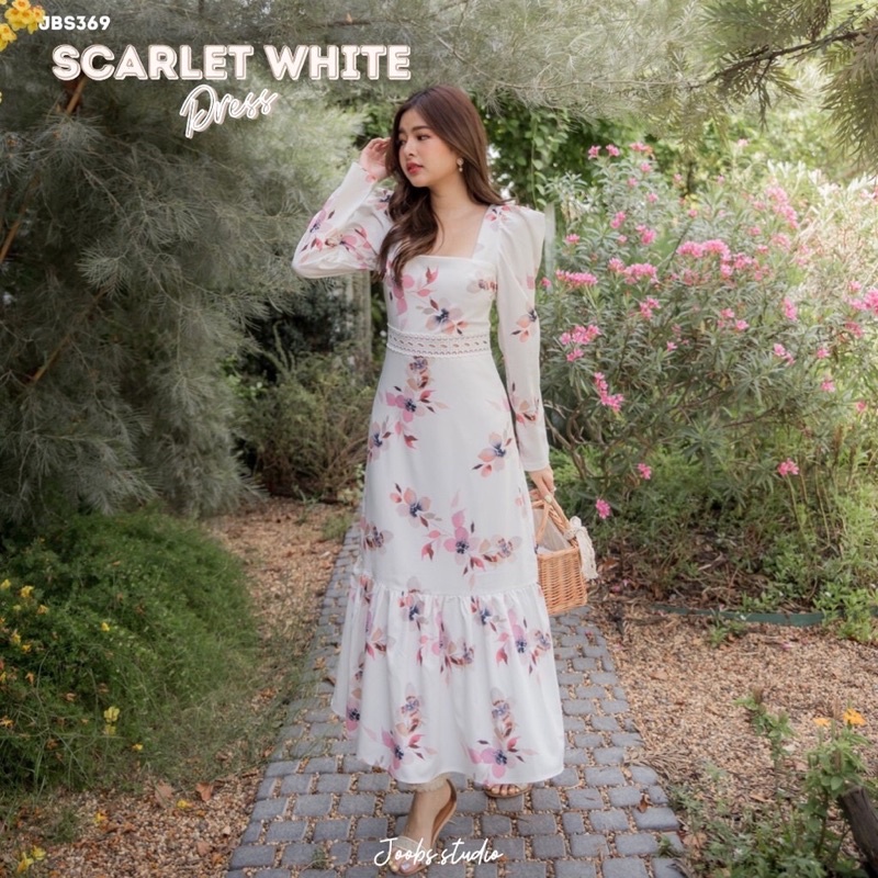 ส่งต่อ!! เดรสยาวสีขาวลายดอกไม้ Size S  ป้าย Joobs Studio ลอง1ครั้ง ซื้อมา 790 บาท ส่งต่อ500 บาท