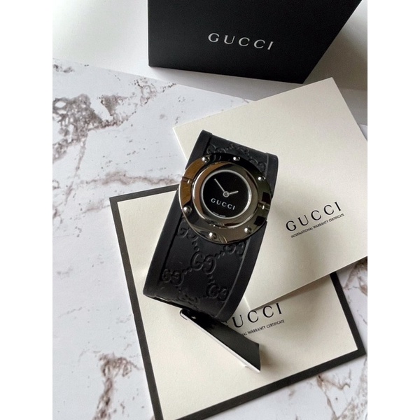 🦋สินค้าพร้อมส่ง🦋  New🍥Gucci Twirl Watch YA112420 สายยาง สแตมป์ลาย GG 👑 Stainless steel case with a b