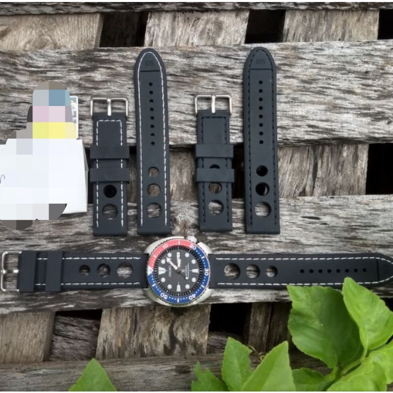 เก็บปลายทาง//Silicone Watch Strap Perforated  ขนาด 22mm.