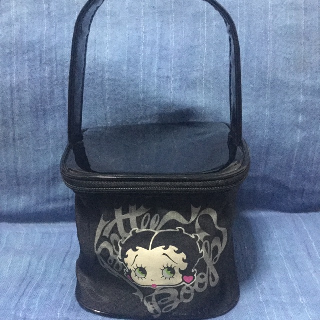 กระเป๋าถือ Betty Boop ซิปรูด