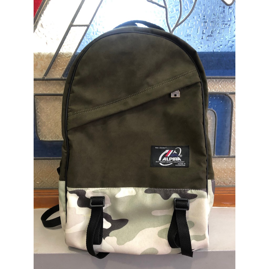 Alpina Daypack R96 กระเป๋าเป้สะพายหลัง กระเป๋านักเรียน