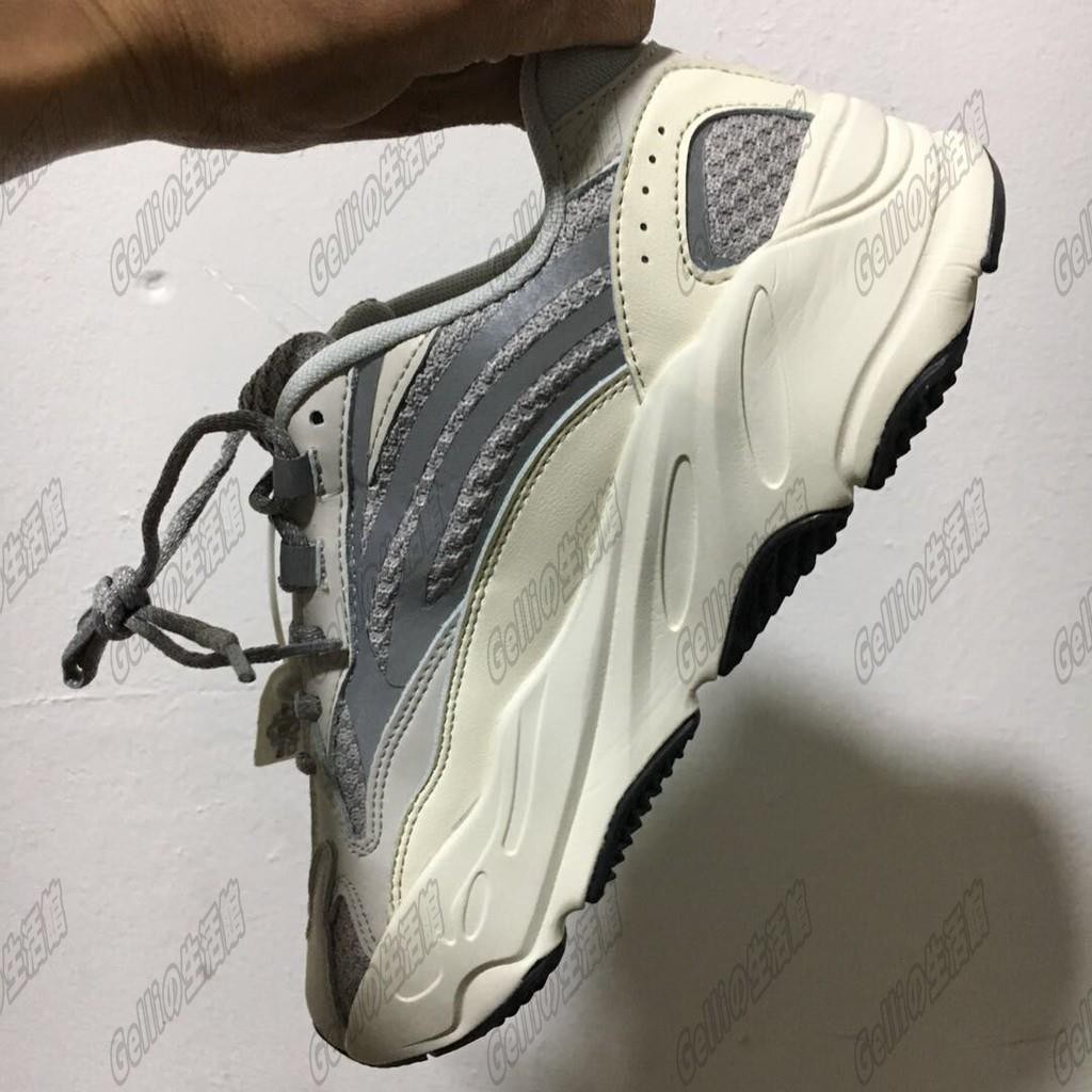 แท้ Original Adidas Yeezy Boost 700V2 Static EF coconut 3M refle - o2d ...