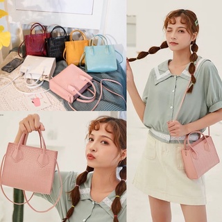 🌸พร้อมส่ง!! 👜 กระเป๋าทรงเหลี่ยมลายหนัง มีสายยาว