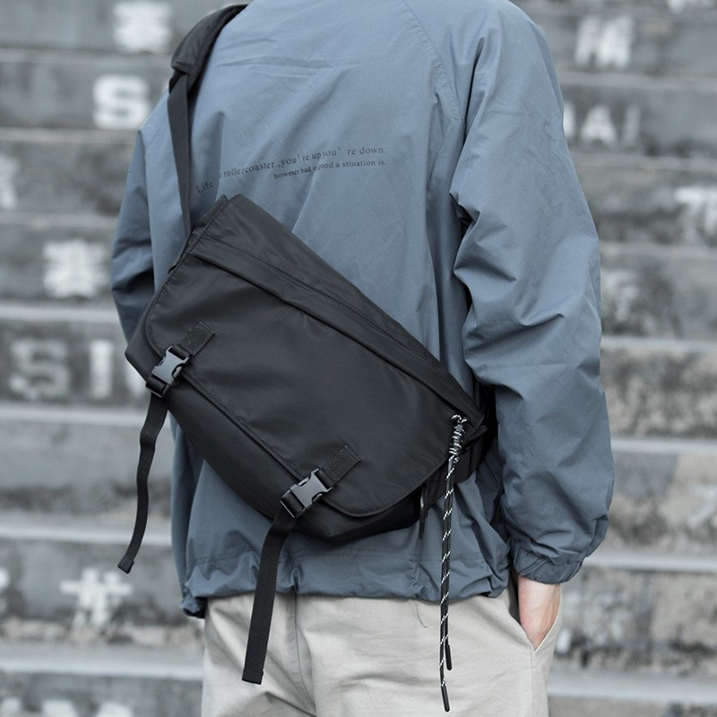 กระเป๋าสะพายไหล่ผู้ชายสไตล์เกาหลี Oxford Sport Messenger Bag Cycling Men Crossbody Bag