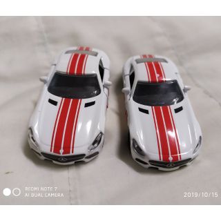 Benz สปอร์ต 1/64 สีขาว