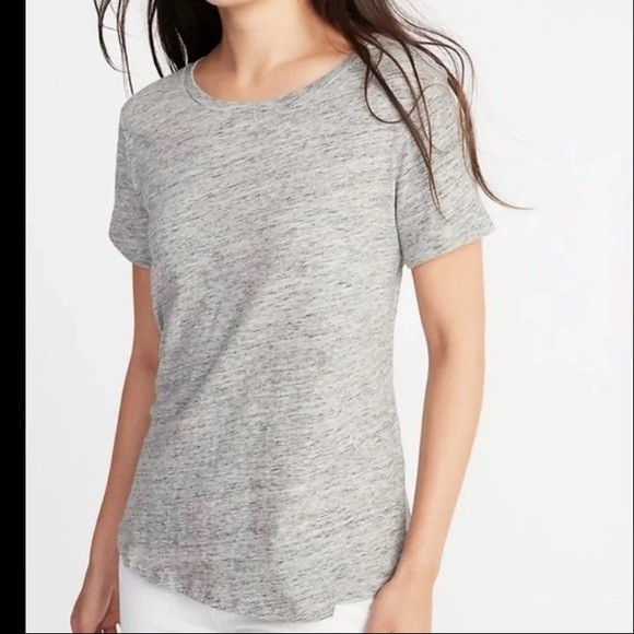 เสื้อยืด Old Navy EveryWear