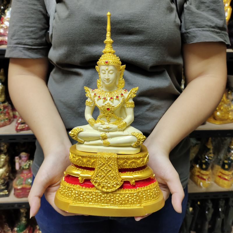 สมเด็จจักรพรรดิทรงเครื่อง(องค์สีงาช้าง)ขนาดหน้าตัก 5 นิ้วสูง 28 ซม.ฐานลงน้ำพองอเมริกาเกรดเอผ่านพิธีพุทธาภิเษกแล้ว