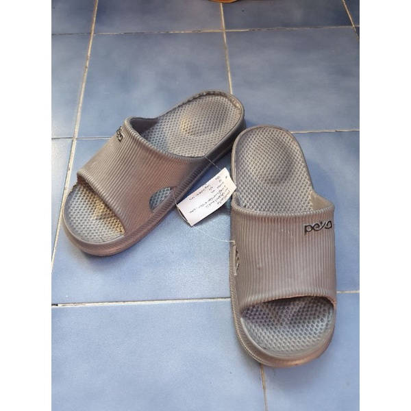 รองเท้าราคาถูกพร้อมส่งไซค์36-44ค่ะ