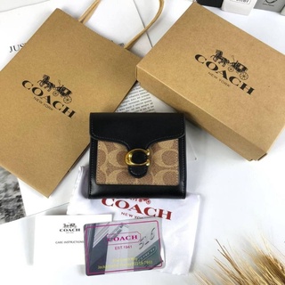 กระเป๋าสตางค์ใบสั้น COACH