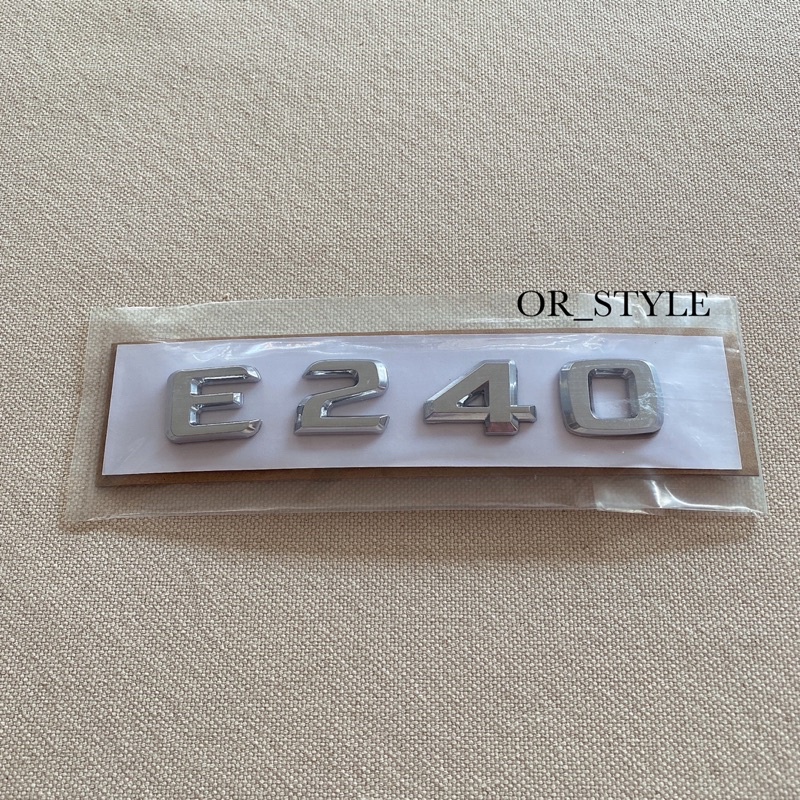 โลโก้ Mercedes-Benz E240