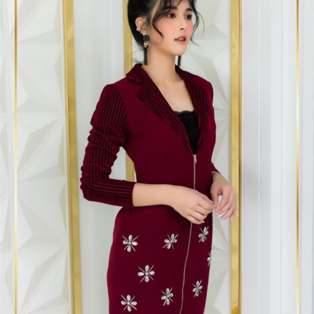 ชุด Dress สีแดง ปักคริสตัล