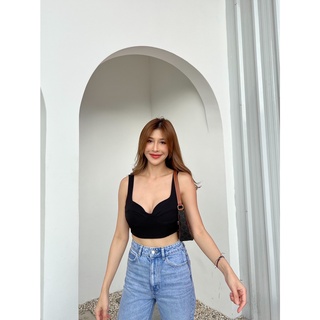 Intuon Kiko crop🤍🤍 ให้10 สำหรับเสื้อทรงสวยตัวนี้ อกสวย เป็นครอป  T-Shirtnista