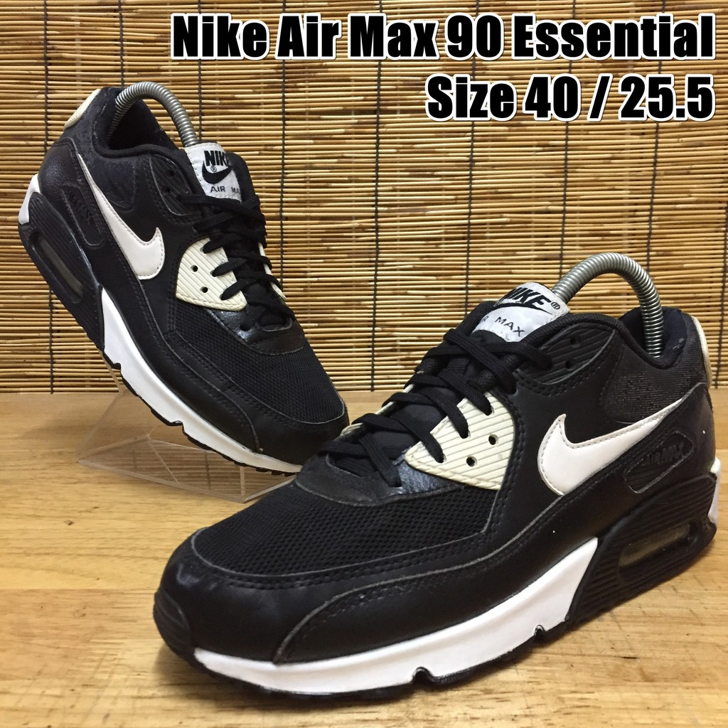 Nike Air Max 90 Essential รองเท้าผ้าใบมือสอง