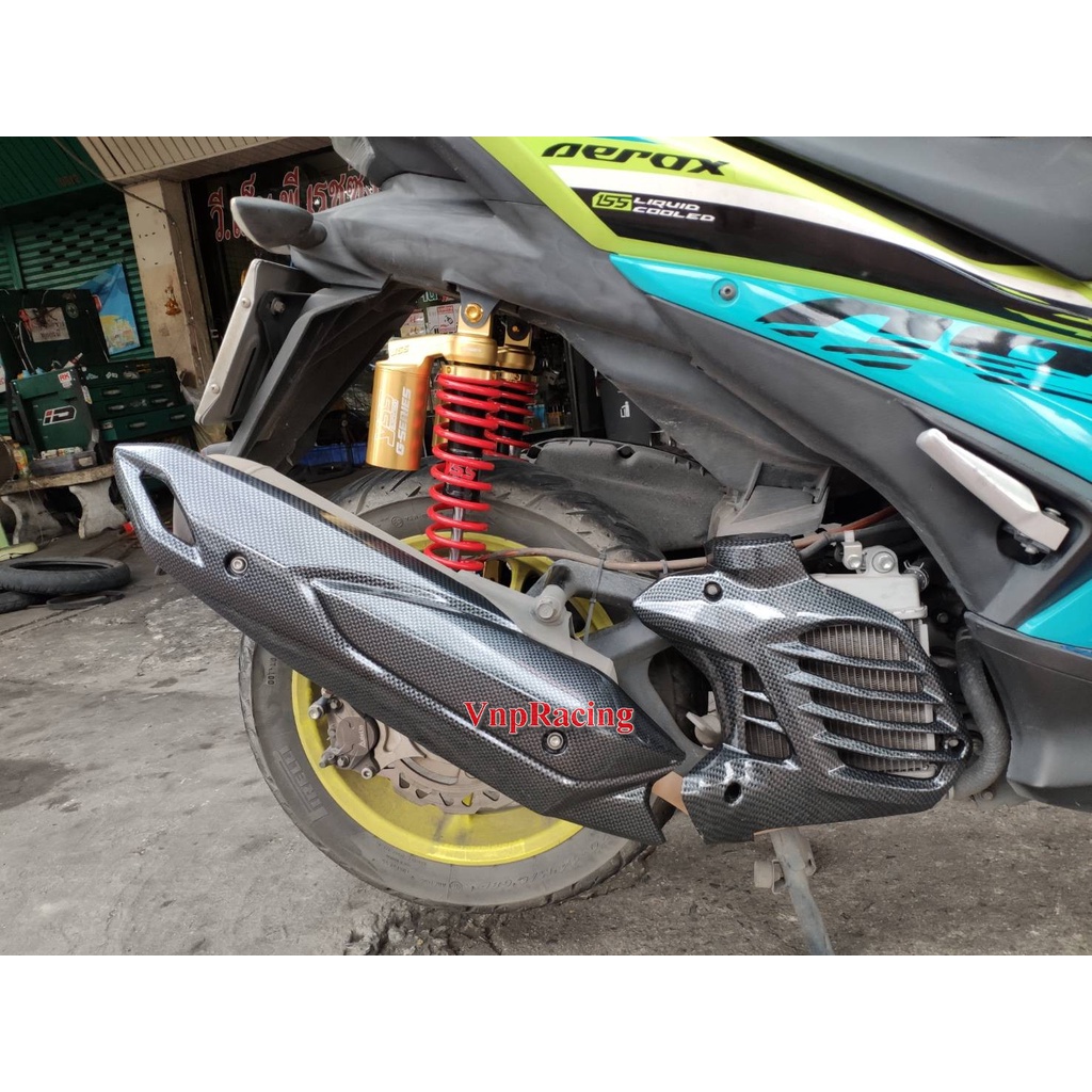 กันร้อนข้างท่อ AEROX-155 (2017-2020) /LEXI คาร์บอน