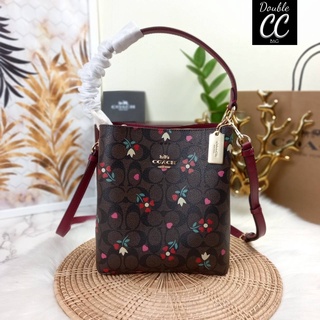 (แท้ 💯%‼ Factory) COACH SMALL TOWN BUCKET BAG WITH HEART PETAL PRINT (C7975//C7976)