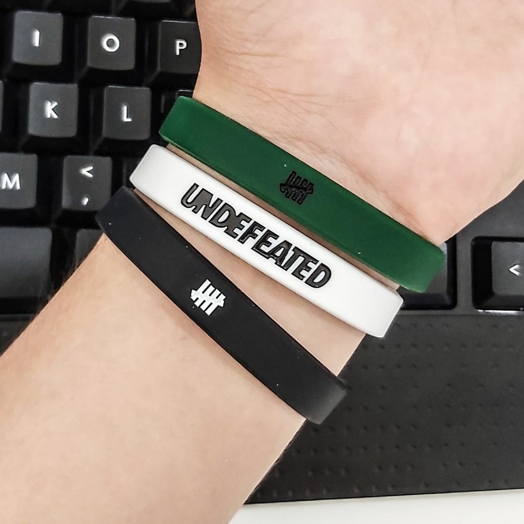 สร้อยข้อมือยาง / สายรัดข้อมือผู้ชาย - UNDEFEATED - อุปกรณ์เสริมแฟชั่น Hype
