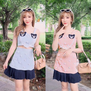 Set 2ชิ้น ปักหมี แต่งปุกปุยสีขาว เสื้้อสายเดี่ยวเอวลอย+กระโปรงชายพลีส