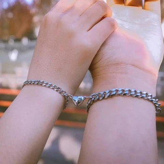 กำไลข้อมือคู่รัก แม่เหล็กรูปหัวใจ 1 คู่ ได้ 2 ชิ้น สร้อยข้อมือ เครื่องประดับผู้หญิงและผู้ชาย ของขวัญ