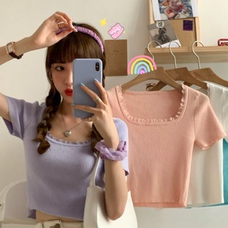 พร้อมส่ง! เสื้อยืดครอปแต่งลายดอกผ้านิ่มสุดๆ