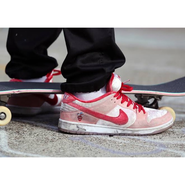 Nike SB Dunk Low StrangeLove Skateboards💗🍒