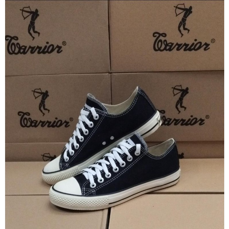 Original Warrior Shoes Warrior Sparta LC Shoes รองเท้านักเรียนสีดําและสีขาว