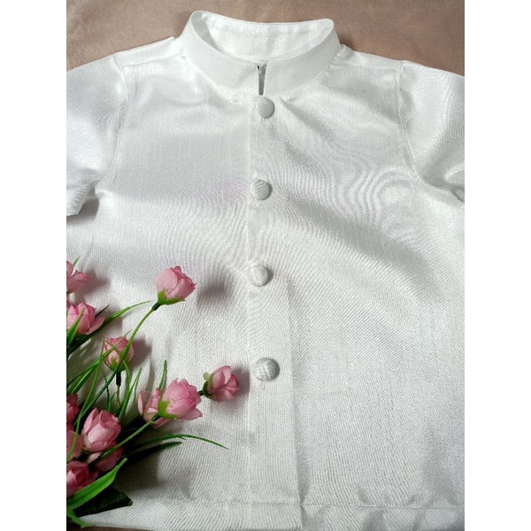 เสื้อเด็กชาย เสื้อไทยเด็กผู้ชาย ผ้าไหมอิตาลีเนื้อไหม สีขาว - รูปที่ 2