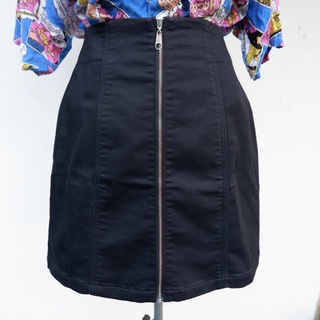 NEW กระโปรงยีนส์ GU ทรงเอวสูงผ้ายีนส์นิ่ม ใส่สบาย ซิบหน้ารูดได้สุด