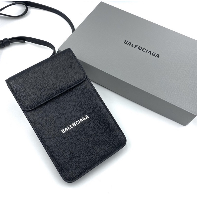 Balenciaga Logo flap bag phone crossbody ของแท้ กระเป๋า บาเลนเซียก้า ใส่โทรศัพท์ การ์ด ส่งฟรี EMS ทั้งร้าน
